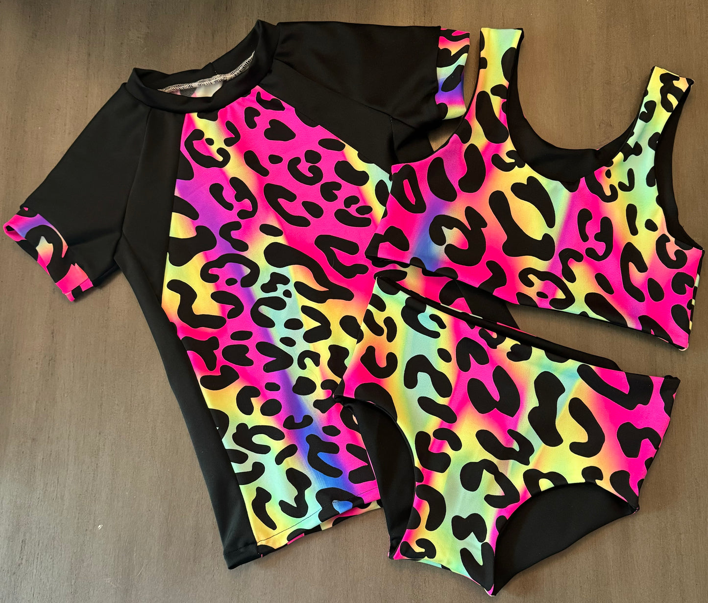 Girls Rash Guard Set (3 peice) - Groovy Cheetah