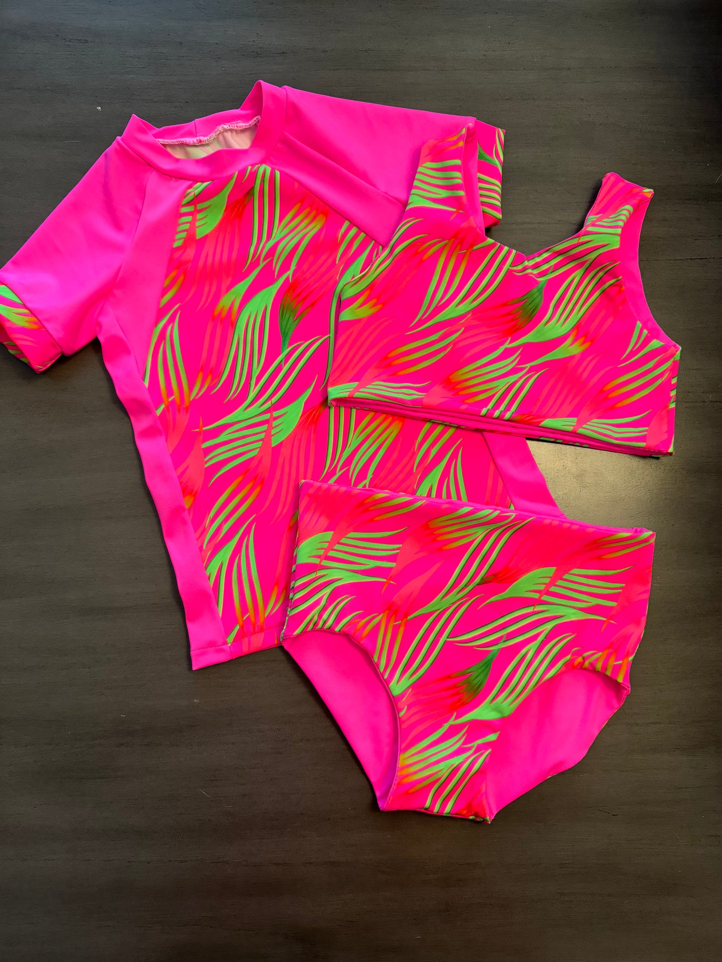 Girls Rash Guard Set (3 peice) - Electric Pink/Green